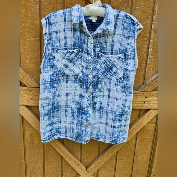 Love Fire Cotton Sleeveless Button Down Shirt Size Medium - Picture 4 of 5